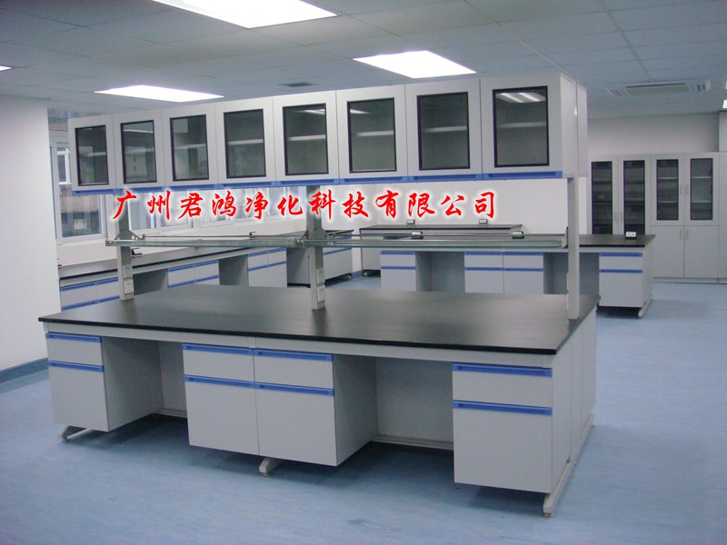 祝賀君鴻凈化簽訂中鐵七局第三工程有限公司二期SG-04實驗操作臺合同(圖1)
